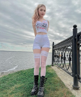 Анкета проститутки Анисья - город Зрых, 18 лет, №10255